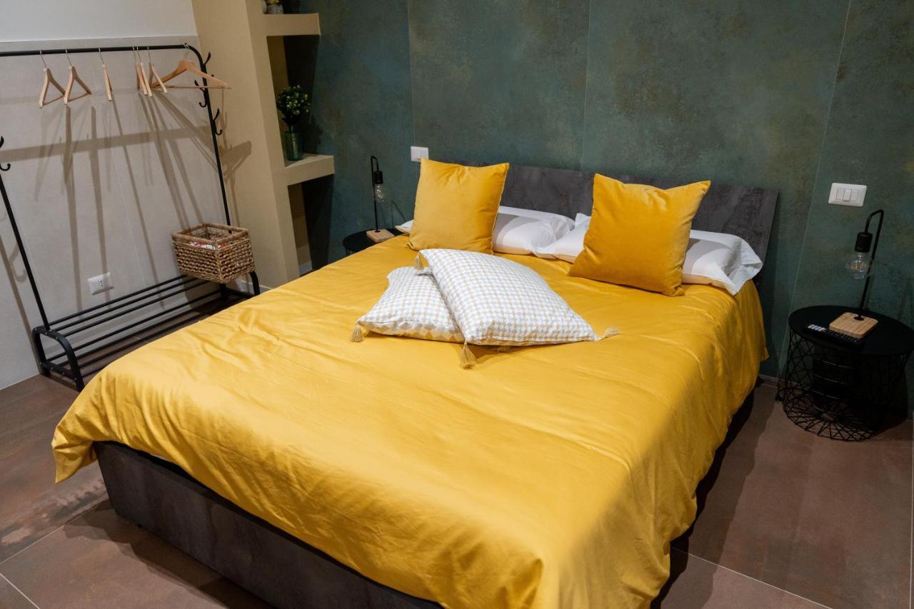 Palazzo Nicolaus Del Lungomare Bed & Breakfast Bari Bagian luar foto