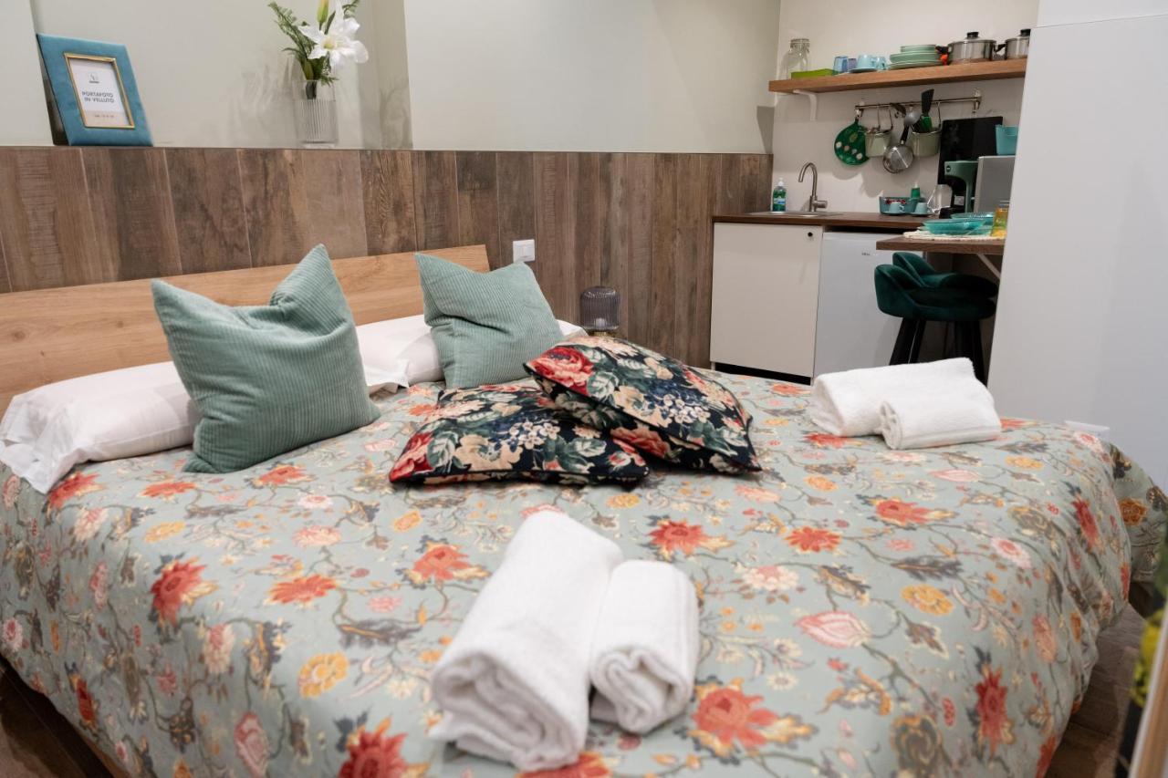 Palazzo Nicolaus Del Lungomare Bed & Breakfast Bari Bagian luar foto