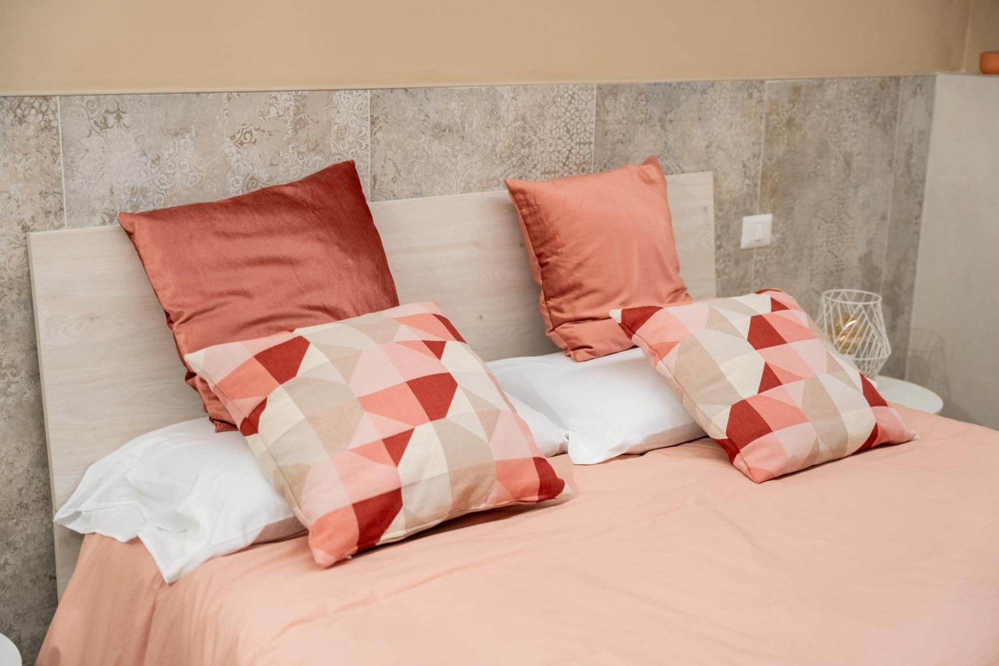 Palazzo Nicolaus Del Lungomare Bed & Breakfast Bari Bagian luar foto