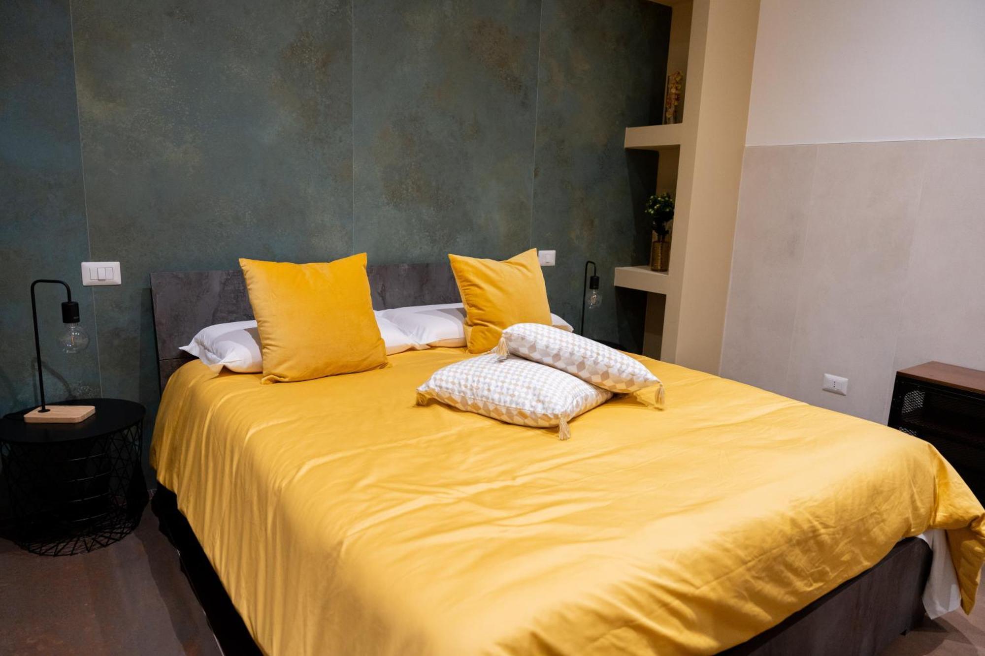 Palazzo Nicolaus Del Lungomare Bed & Breakfast Bari Bagian luar foto