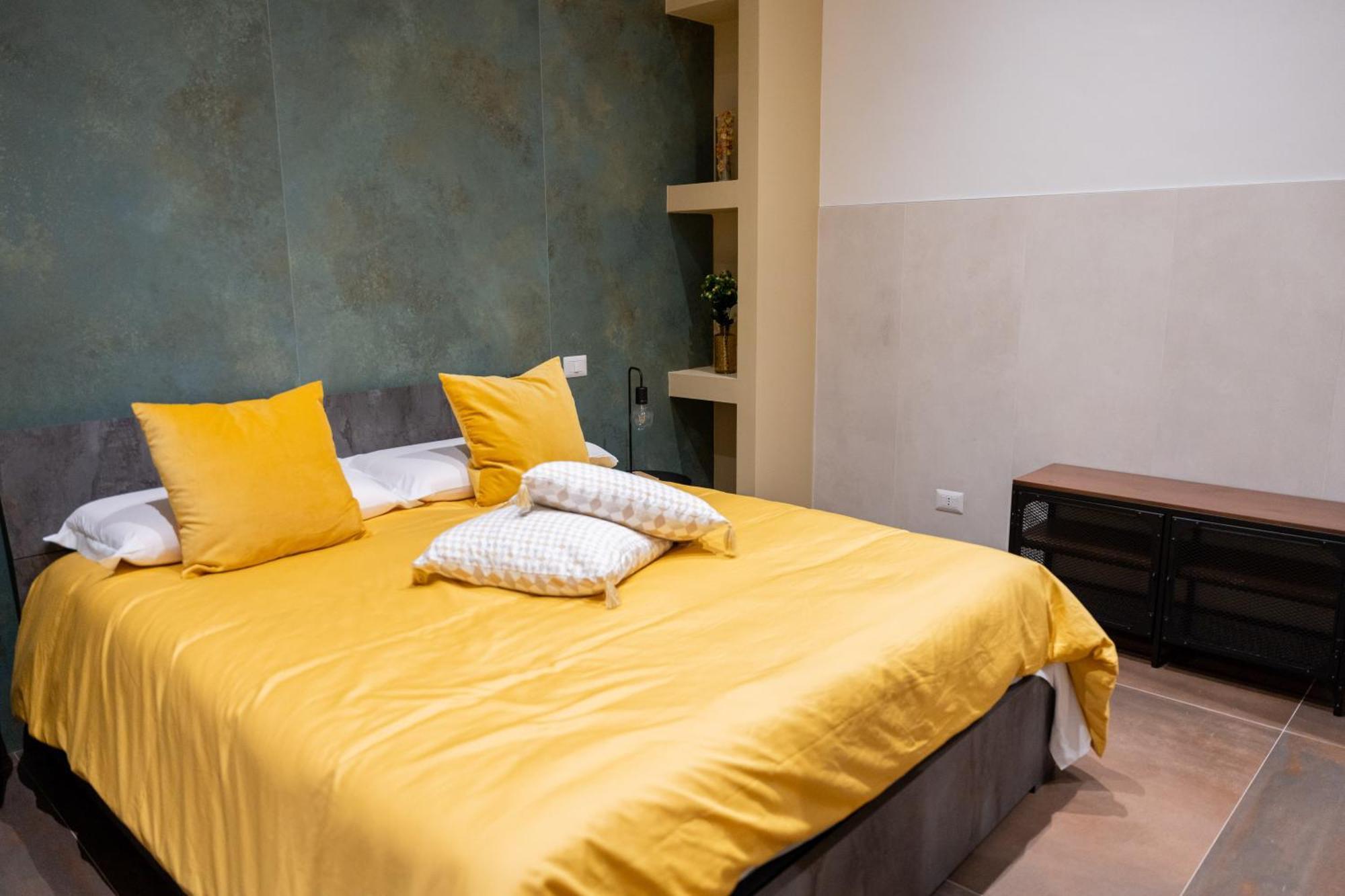 Palazzo Nicolaus Del Lungomare Bed & Breakfast Bari Bagian luar foto